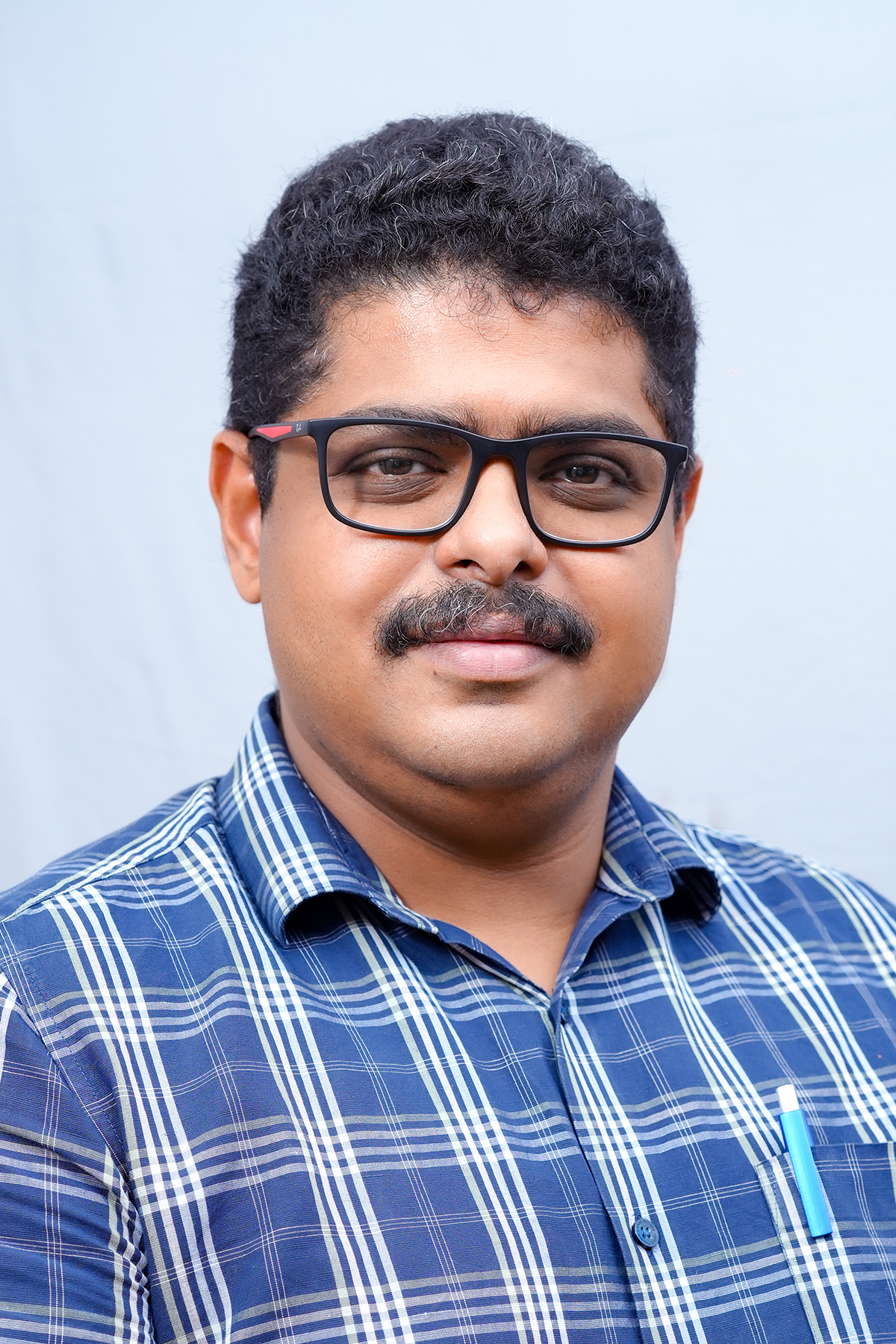 Dr.Tony Mathew MBBS, MS, FMAS